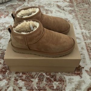 Ugg classic ultra mini